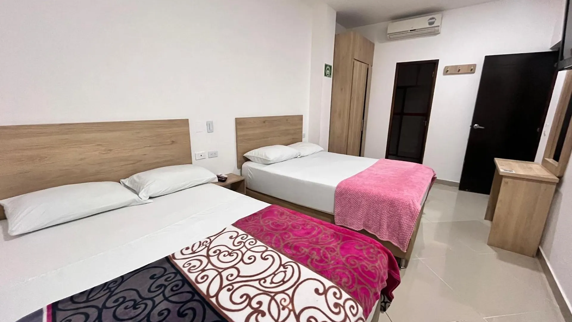 Hotel Laureles Park Medellín 3*,