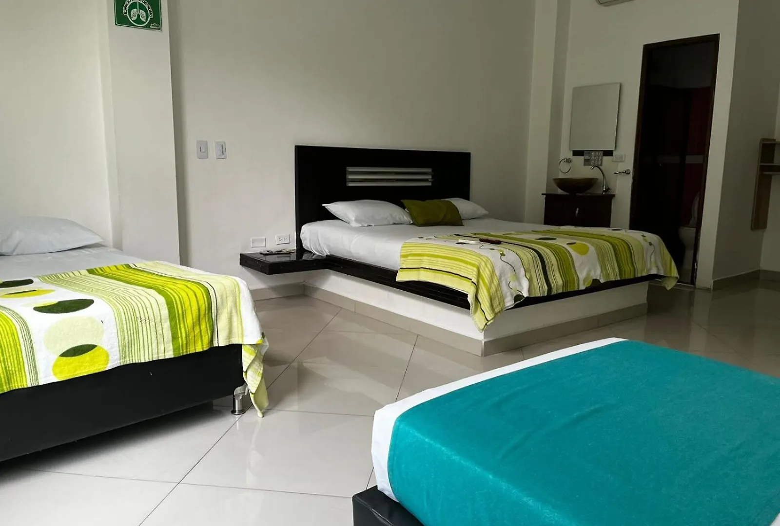 Hotel Laureles Park Medellín 3*,  Colombia